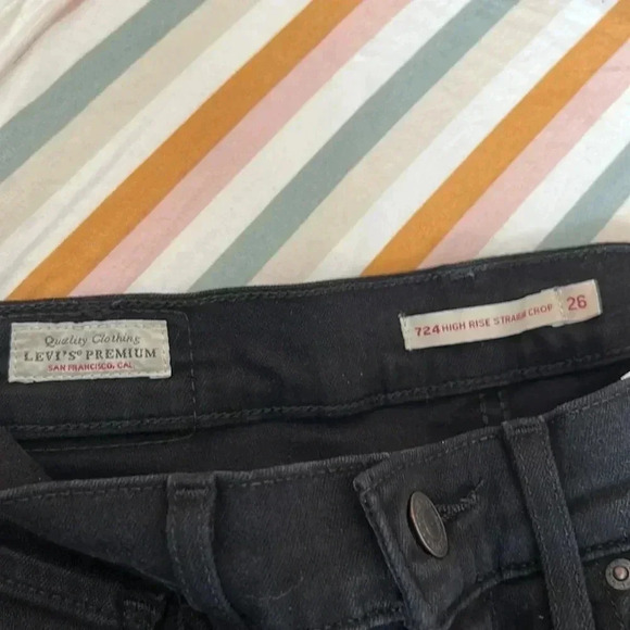 Levi's 724 Straight Crop Jeans |Black Pixel| size 26 - Picture 9 of 9